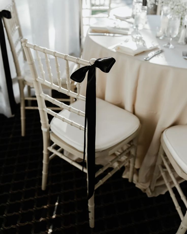 Chair/Aisle Ribbon